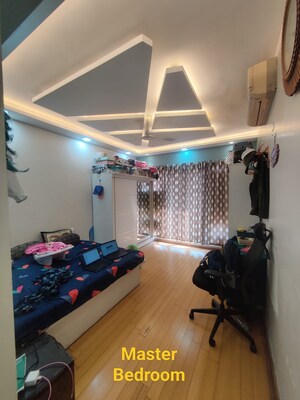 Team Area in 3 BHK Apartment at Kool Homes Solitaire, Kondhwa – for Sale