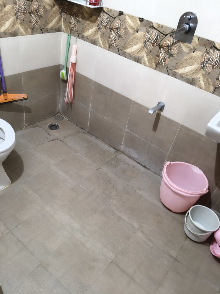 Bathroom, arekere 3 Bedroom 1320 Sq.Ft. Apartment In Arekere Bangalore 9051099