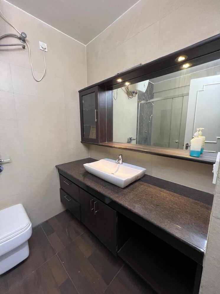 Bathroom, windsor-avenue 3.5 Bedroom 1800 Sq.Ft. Apartment In Wanowrie Pune 9051111