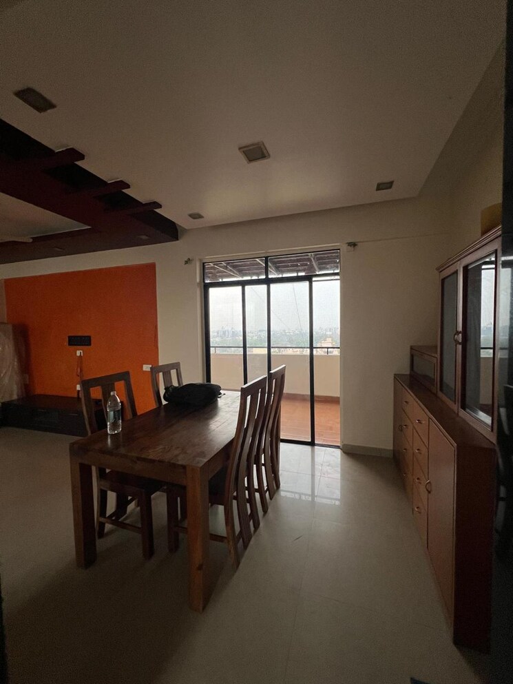 Room, windsor-avenue 3.5 Bedroom 1800 Sq.Ft. Apartment In Wanowrie Pune 9051111