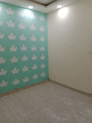 Room in 3 BHK Builder Floor at Govindpuri – for Sale