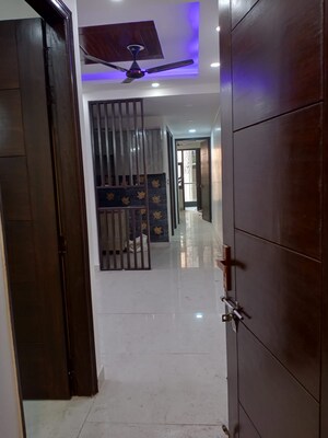 Building Lobby in 3 BHK Builder Floor at Govindpuri – for Sale