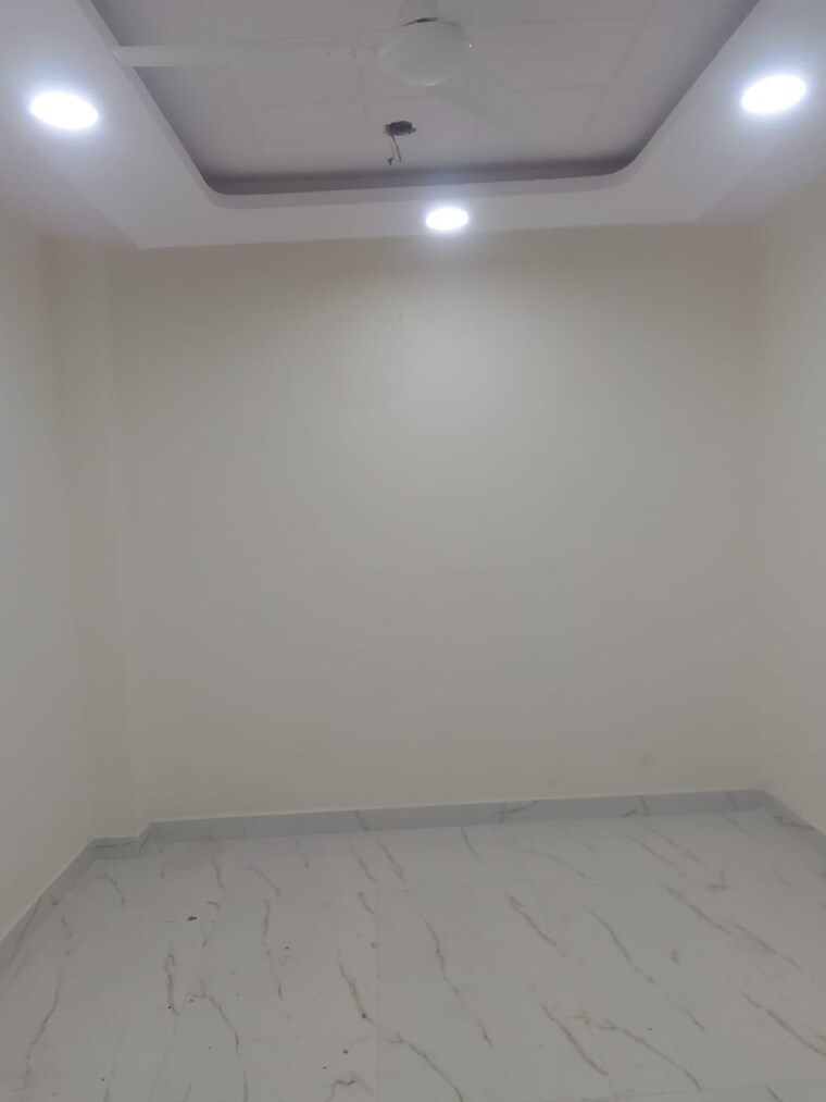 Room, govindpuri 3 Bedroom 910 Sq.Ft. Builder Floor In Govindpuri Delhi 9051131