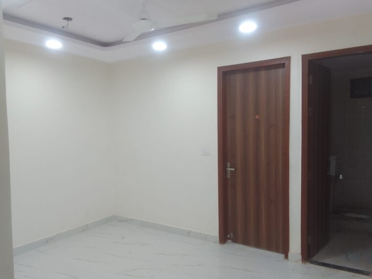 Room, govindpuri 3 Bedroom 910 Sq.Ft. Builder Floor In Govindpuri Delhi 9051131