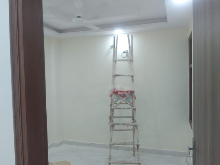 Bathroom, govindpuri 3 Bedroom 910 Sq.Ft. Builder Floor In Govindpuri Delhi 9051131