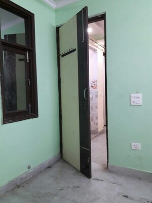 Room in 2 BHK Builder Floor at Govindpuri – for Sale