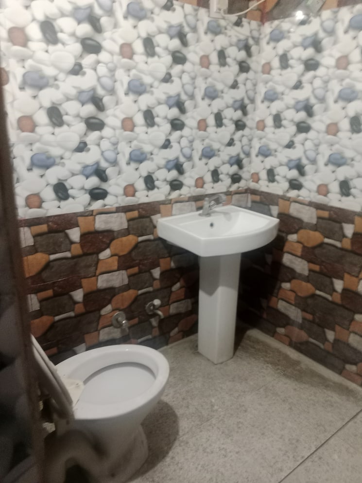 Bathroom, huda sector 11 2 Bedroom 901 Sq.Ft. Builder Floor In Huda Sector 11 Panipat 9051139