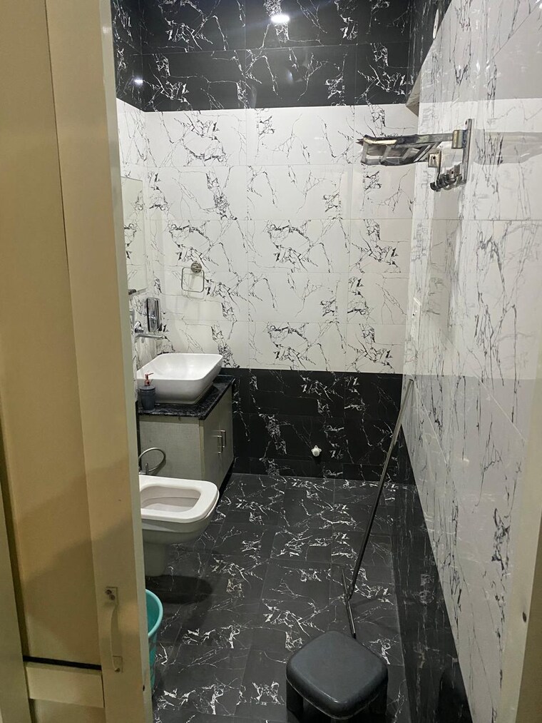 Bathroom, ananta-lifestyle 3 Bedroom 1432 Sq.Ft. Apartment In Lohgarh Zirakpur 9051144