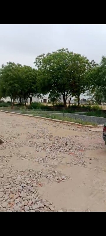 Plot Area in  Plot at Arun Vihar Sector 37, Sector 37 – for Sale