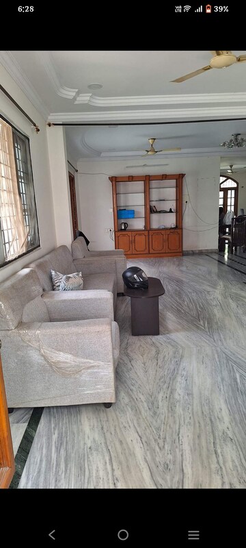 2 BHK Apartment For Rent in Begumpet