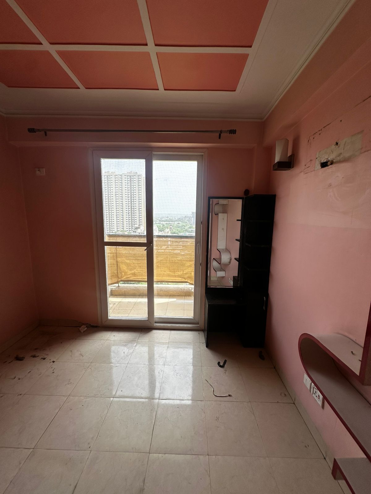 3 BHK + Pooja Room 1326 Sq.Ft. Apartment in Tulip White