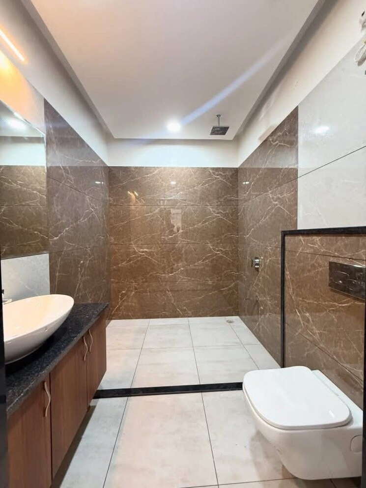 Bathroom, nirman nagar 5 Bedroom 190 Sq.Yd. Independent House In Nirman Nagar Jaipur 9051168