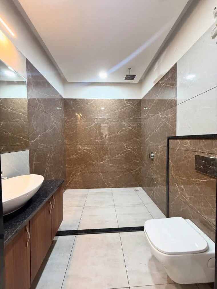 Bathroom, nirman nagar 5 Bedroom 190 Sq.Yd. Independent House In Nirman Nagar Jaipur 9051168