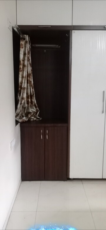 Furnished Amenities in 2 BHK Apartment at Kores Nakshatra, Vartak Nagar – for Rent