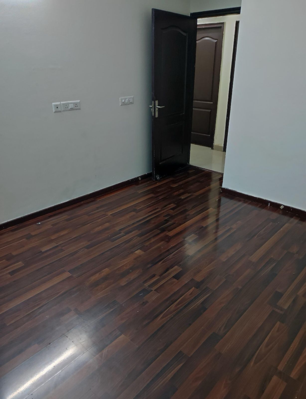 2.5 BHK Apartment For Rent in Mahagun Mywoods