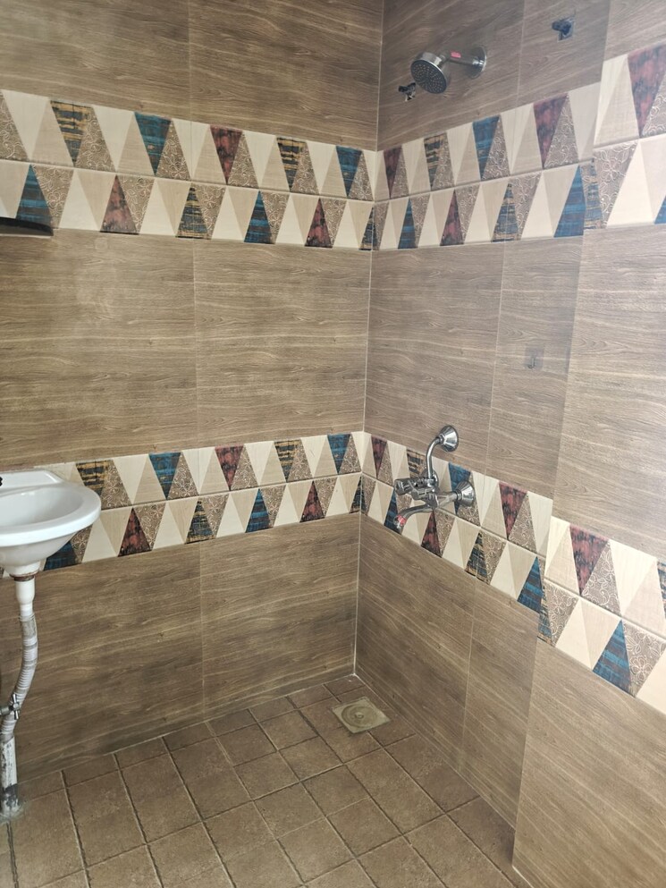 Bathroom, wadgaon sheri 1 Bedroom 648 Sq.Ft. Independent House In Wadgaon Sheri Pune 9051226