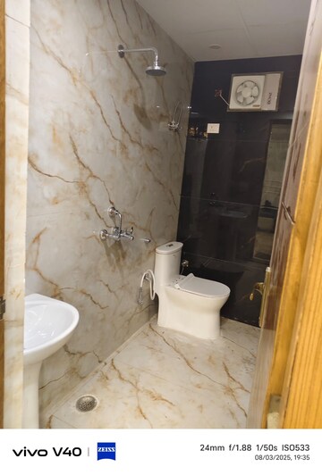 Bathroom in 3 BHK Apartment at Jaypee Green Wish Town Plots, Sector 128 – for Rent