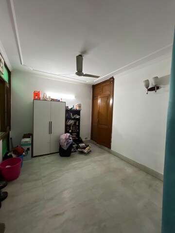Parking in 3.5 BHK Builder Floor at Greater Kailash I – for Rent
