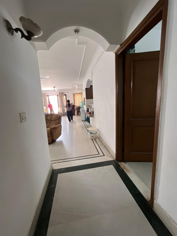 undefined, greater kailash i 3.5 Bedroom 300 Sq.Yd. Builder Floor In Greater Kailash I Delhi 9051248