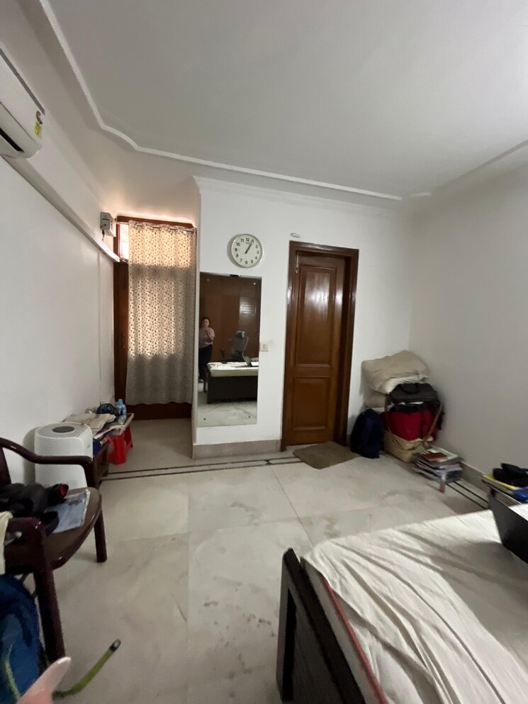 Living Room, greater kailash i 3.5 Bedroom 300 Sq.Yd. Builder Floor In Greater Kailash I Delhi 9051248