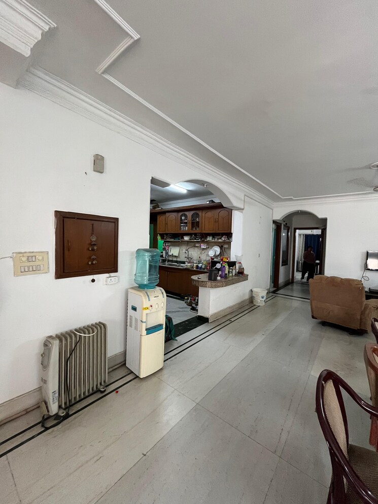 Kitchen, greater kailash i 3.5 Bedroom 300 Sq.Yd. Builder Floor In Greater Kailash I Delhi 9051248