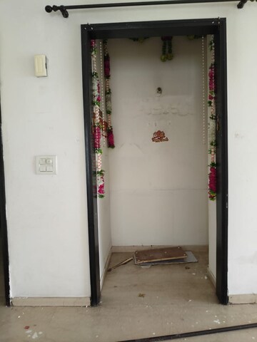 Room in 4 BHK Apartment at TGB Meghdutam, Sector 50 – for Rent