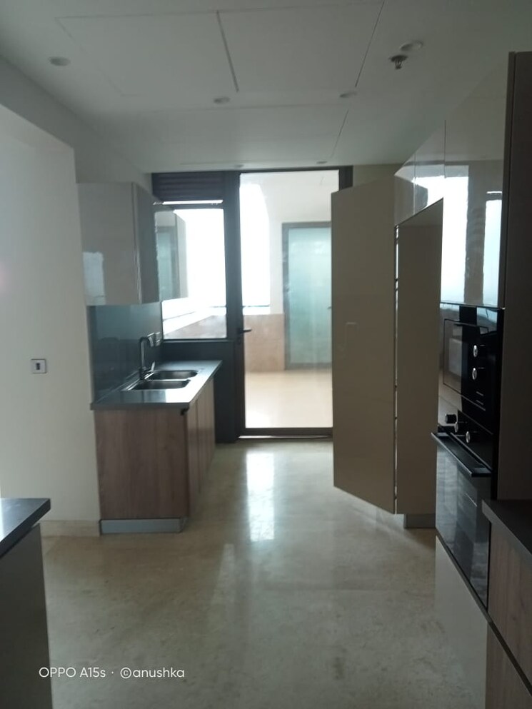 Room, sector 50 4 Bedroom 3100 Sq.Ft. Penthouse In Sector 50 Noida 9051256