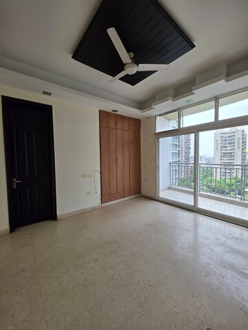 Room in 4 BHK Penthouse at Sector 50 – for Rent