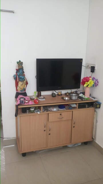 Furnished Amenities in 1 BHK Apartment at Sai Sadan CHS Goregaon, Goregaon East – for Rent