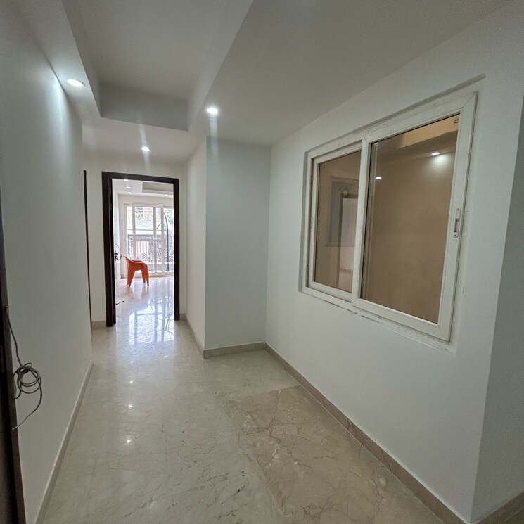 Room, south extension i 4 Bedroom 2000 Sq.Ft. Builder Floor In South Extension I Delhi 9051268