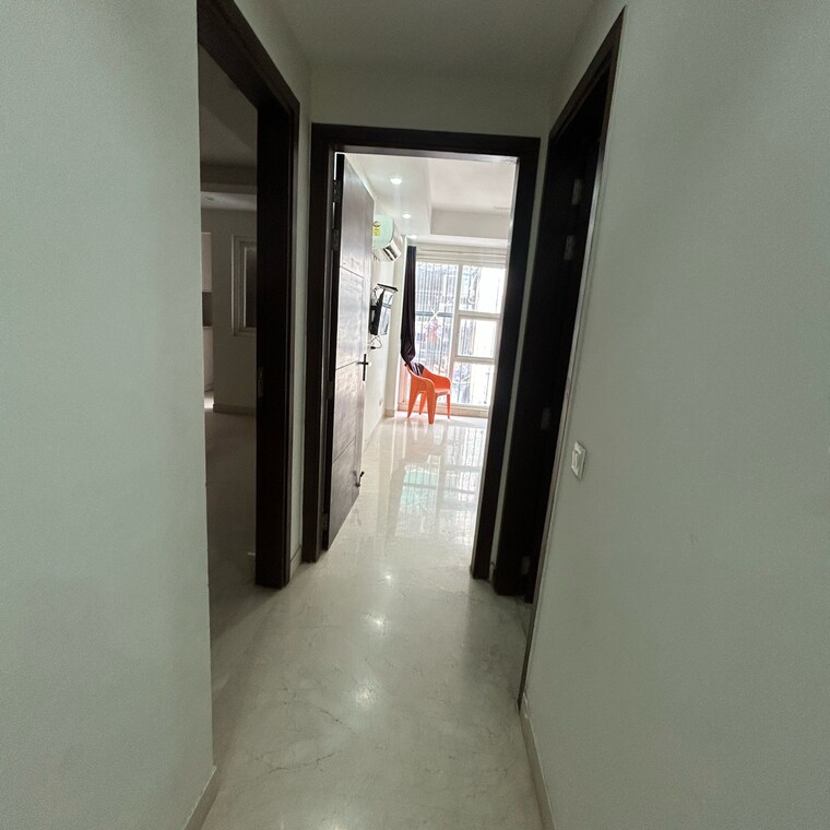 Other, south extension i 4 Bedroom 2000 Sq.Ft. Builder Floor In South Extension I Delhi 9051268