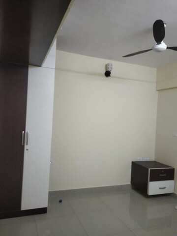 Room in 3 BHK Apartment at Confident Phoenix, Kasavanahalli – for Rent
