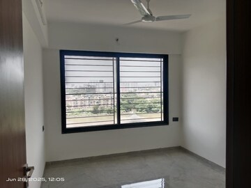 Room in 2.5 BHK Apartment at Unique Youtopia, Kharadi – for Rent