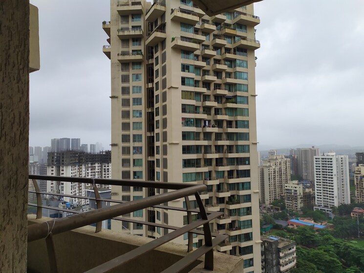 Exterior View, oberoi-springs 2 Bedroom 1250 Sq.Ft. Apartment In Andheri West Mumbai 9051278
