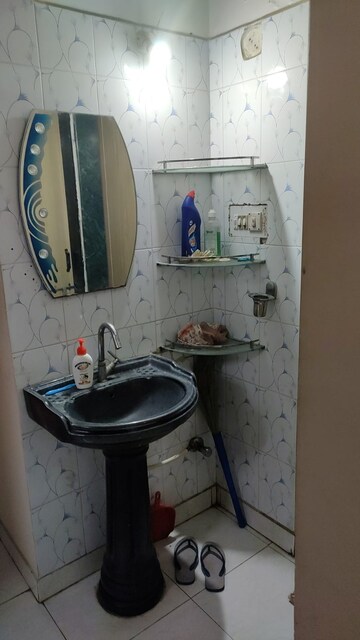 Team Area in 1 BHK Apartment at Rupali Heights Dahanukar Colony, Kothrud – for Rent