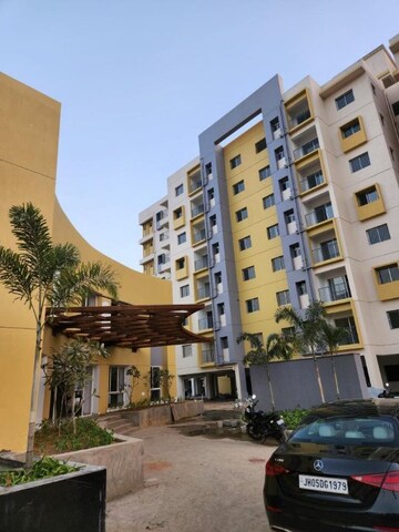 2 BHK Apartment For Sale in Mango