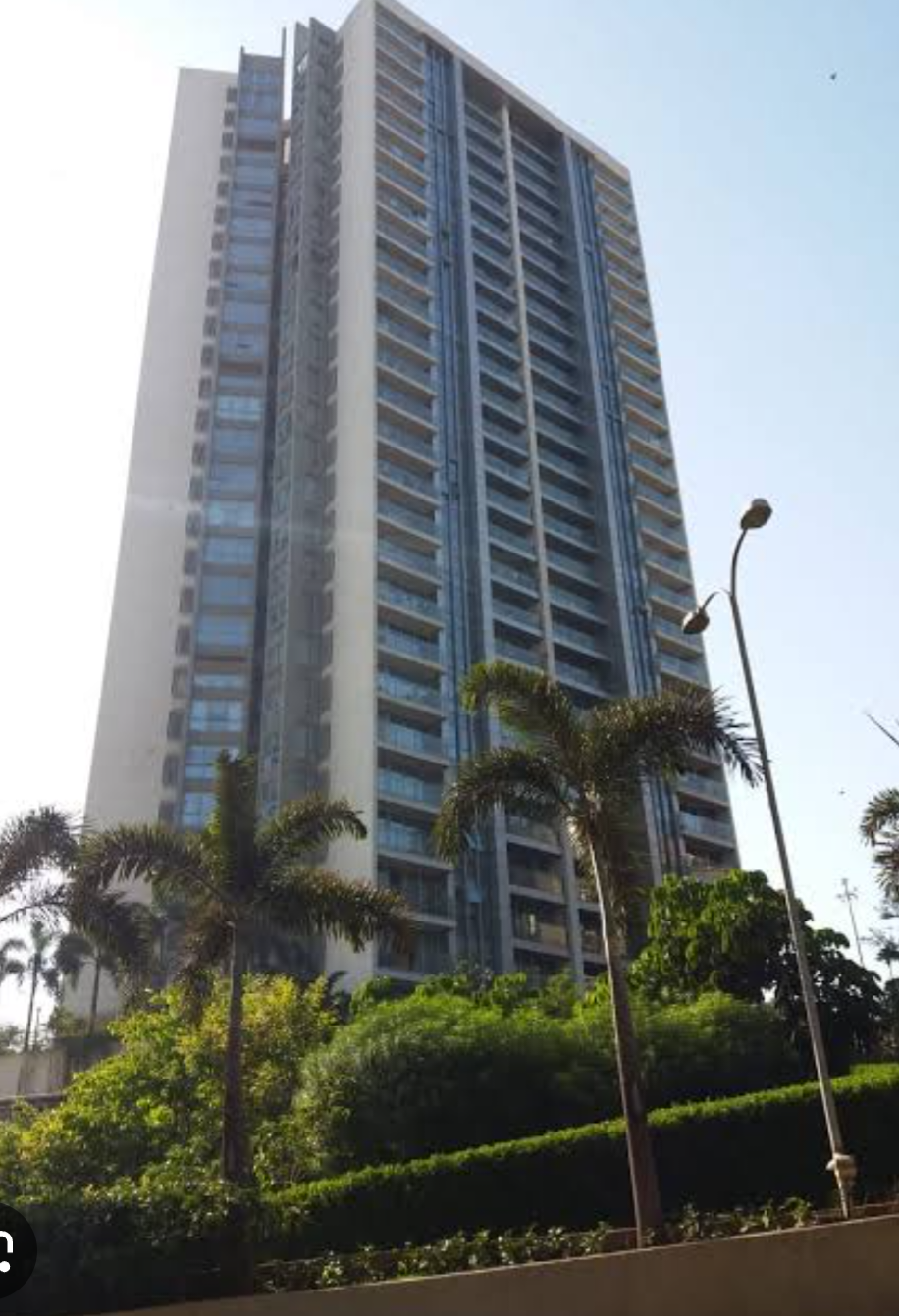 3 BHK 1820 Sq.Ft. Apartment in Oberoi Realty Splendor Grande