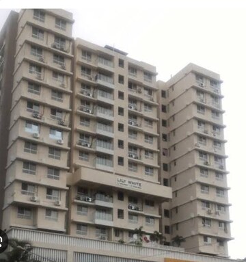 2 BHK Apartment For Rent in Lily White, Jogeshwari East
