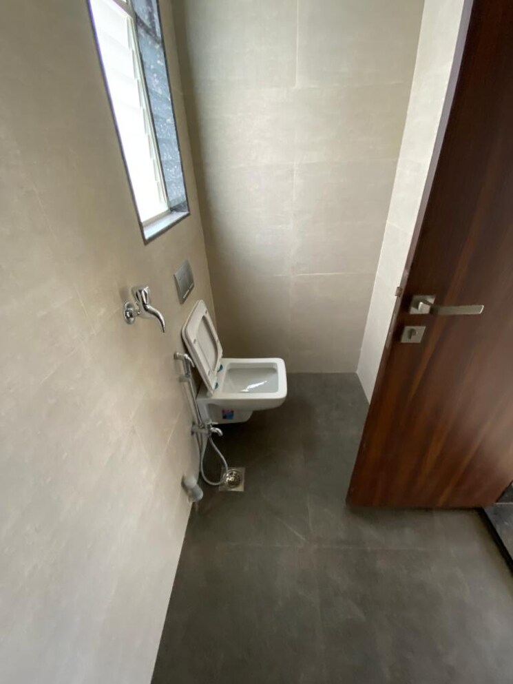 Attached Bathroom, kumar-hill-view-residency 2 Bedroom 938 Sq.Ft. Apartment In Kothrud Pune 9051316