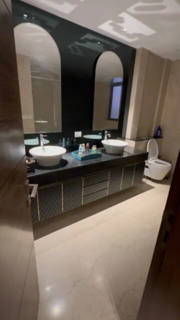 Washroom in 3 BHK Builder Floor at East Patel Nagar – for Rent