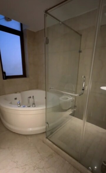 Bathroom in 3 BHK Builder Floor at East Patel Nagar – for Rent
