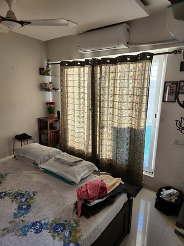 Living Room in 2.5 BHK Apartment at DLH Orchid, Andheri West – for Rent