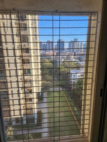 Bathroom in 2.5 BHK Apartment at DLH Orchid, Andheri West – for Rent