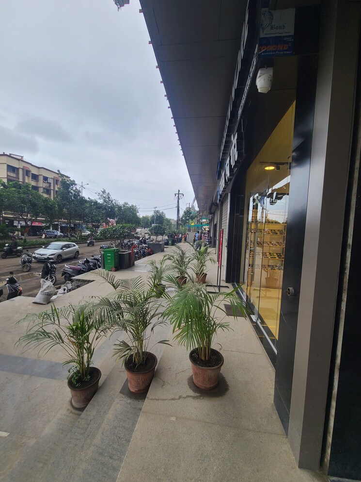 Balcony, innovision-the-midtown Commercial Shop 550 Sq.Ft. In Nalasopara West Palghar 9051383