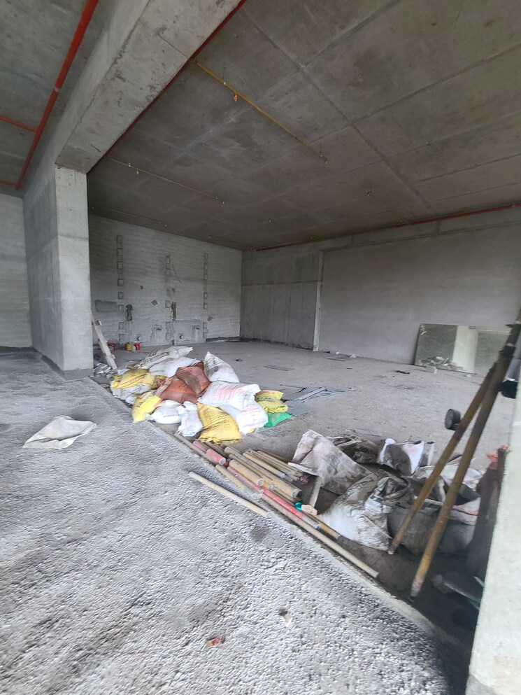 Balcony, innovision-the-midtown Commercial Shop 550 Sq.Ft. In Nalasopara West Palghar 9051383