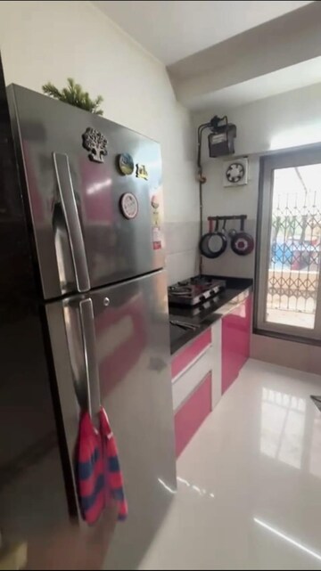 Furnished Amenities in 2 BHK Apartment at DLH Metroview, Andheri West – for Rent