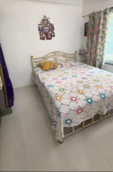 Bedroom in 2 BHK Apartment at DLH Metroview, Andheri West – for Rent