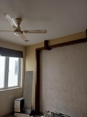 Room in 3 BHK Apartment at Madhapur – for Sale