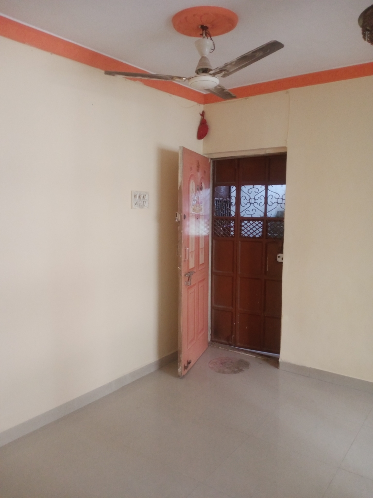 2 BHK Apartment For Rent in Gaurav City