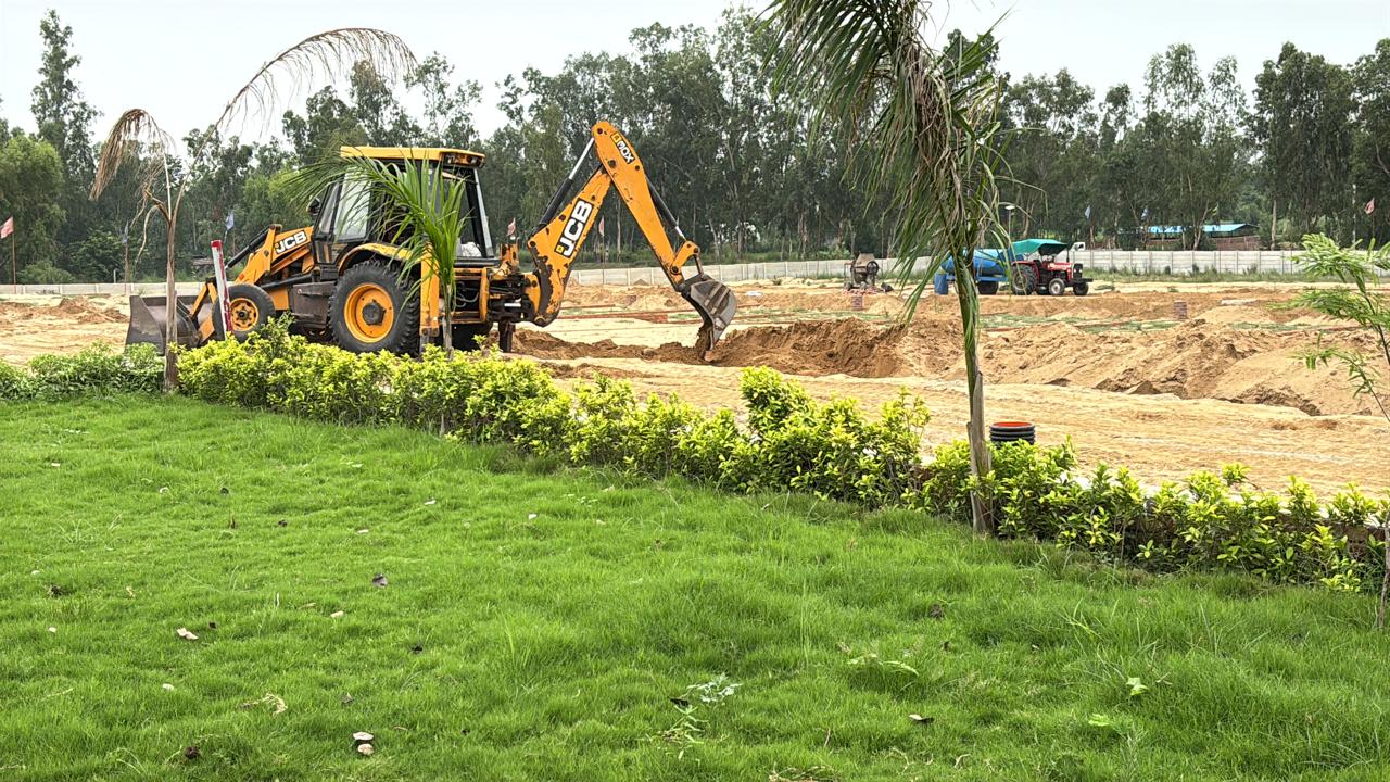 Plot For Sale in Sector 18 Yamuna Expressw